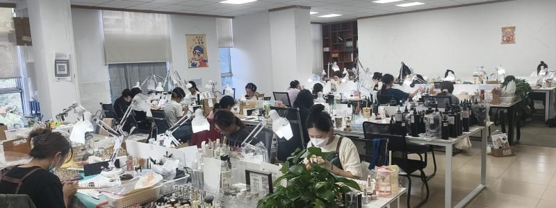 Where to Buy Press On Nails Wholesale